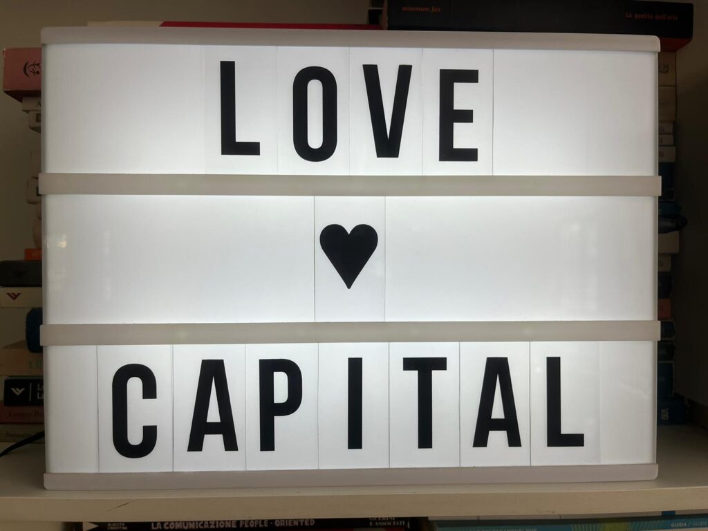 Love capital copertina